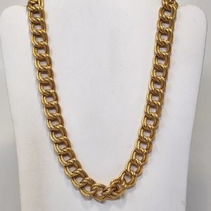 Napier Double Link Chain Choker Necklace Textured Gold Tone Vintage Jewelry